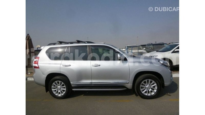 Big with watermark toyota prado diana import dubai 5522