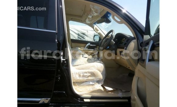 Acheter Import Voiture Toyota Land Cruiser Noir à Import - Dubai, Diana Acheter Import Voiture Toyota Land Cruiser Noir à Import - Dubai, Diana