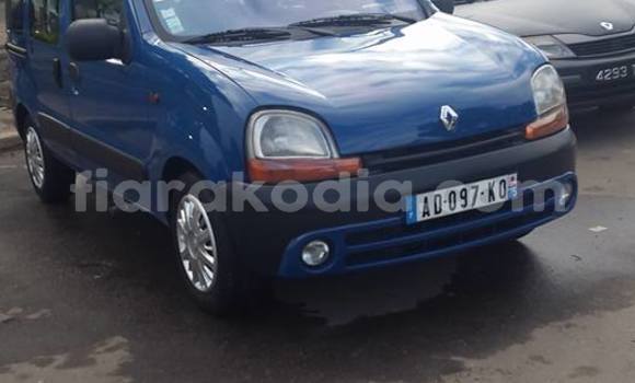 Acheter Occasion Voiture Renault Kangoo Bleu à Ambatolampy au Vakinankaratra Acheter Occasion Voiture Renault Kangoo Bleu à Ambatolampy au Vakinankaratra