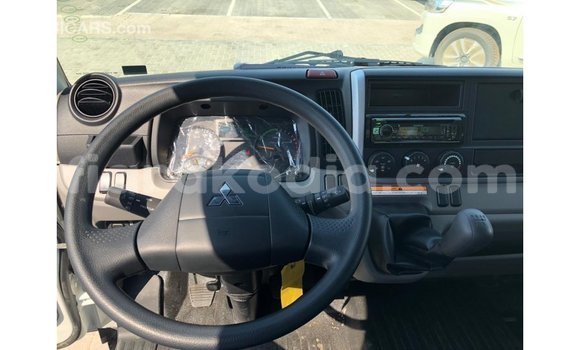 Buy Import Mitsubishi Carisma White Car in Import - Dubai in Diana Buy Import Mitsubishi Carisma White Car in Import - Dubai in Diana