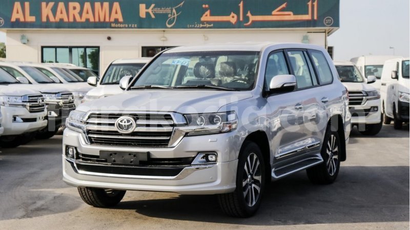 Big with watermark toyota land cruiser diana import dubai 5535