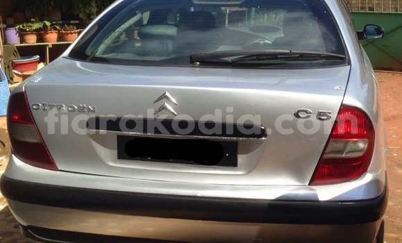 Acheter Occasion Voiture Citroen C5 Gris à Ambatolampy au Vakinankaratra Acheter Occasion Voiture Citroen C5 Gris à Ambatolampy au Vakinankaratra