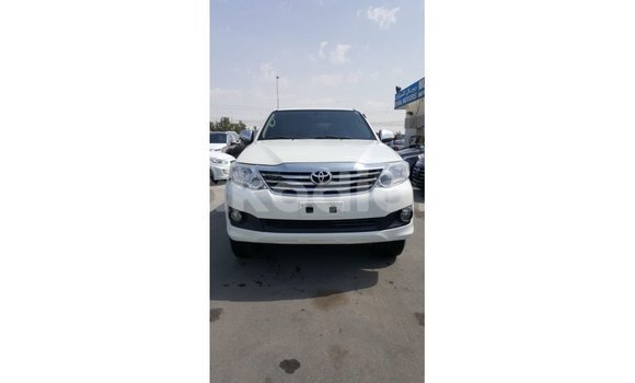 Hividy Toyota Fortuner fotsy Car in Import - Dubai in Diana Hividy Toyota Fortuner fotsy Car in Import - Dubai in Diana