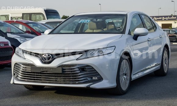 Hividy Toyota Camry fotsy Car in Import - Dubai in Diana Hividy Toyota Camry fotsy Car in Import - Dubai in Diana