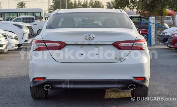 Hividy Toyota Camry fotsy Car in Import - Dubai in Diana Hividy Toyota Camry fotsy Car in Import - Dubai in Diana