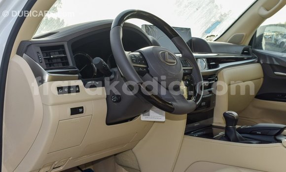 Hividy Lexus LX fotsy Car in Import - Dubai in Diana Hividy Lexus LX fotsy Car in Import - Dubai in Diana