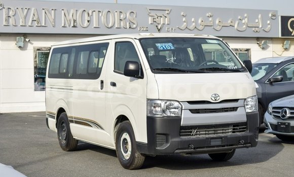 Hividy Toyota Hiace fotsy Car in Import - Dubai in Diana Hividy Toyota Hiace fotsy Car in Import - Dubai in Diana