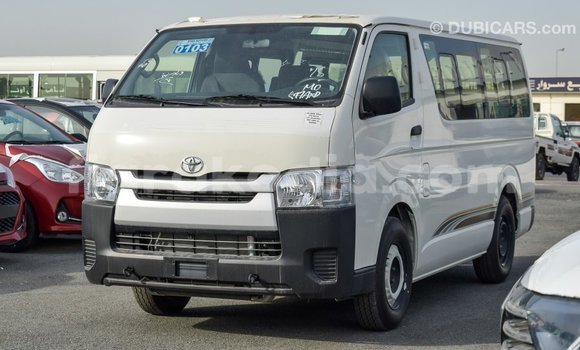 Hividy Toyota Hiace fotsy Car in Import - Dubai in Diana Hividy Toyota Hiace fotsy Car in Import - Dubai in Diana