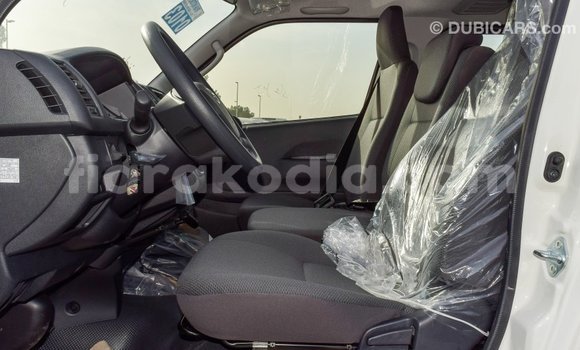 Hividy Toyota Hiace fotsy Car in Import - Dubai in Diana Hividy Toyota Hiace fotsy Car in Import - Dubai in Diana
