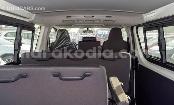 Hividy Toyota Hiace fotsy Car in Import - Dubai in Diana Hividy Toyota Hiace fotsy Car in Import - Dubai in Diana