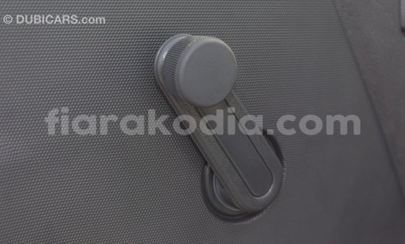 Hividy Toyota Hiace fotsy Car in Import - Dubai in Diana Hividy Toyota Hiace fotsy Car in Import - Dubai in Diana