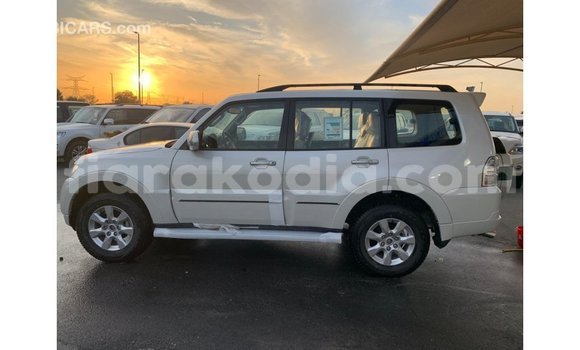 Hividy Mitsubishi Pajero Black Car in Import - Dubai in Diana Hividy Mitsubishi Pajero Black Car in Import - Dubai in Diana
