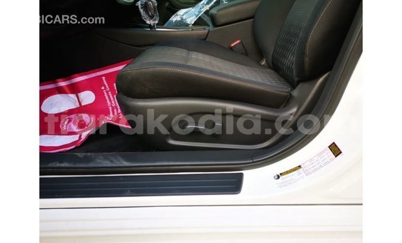 Hividy Nissan Altima fotsy Car in Import - Dubai in Diana Hividy Nissan Altima fotsy Car in Import - Dubai in Diana