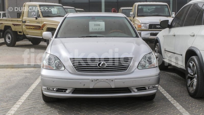 Big with watermark lexus ls diana import dubai 5577