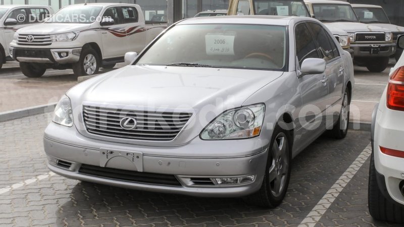 Big with watermark lexus ls diana import dubai 5577