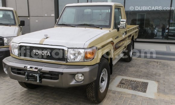 Hividy Toyota Land Cruiser beige Car in Import - Dubai in Diana Hividy Toyota Land Cruiser beige Car in Import - Dubai in Diana
