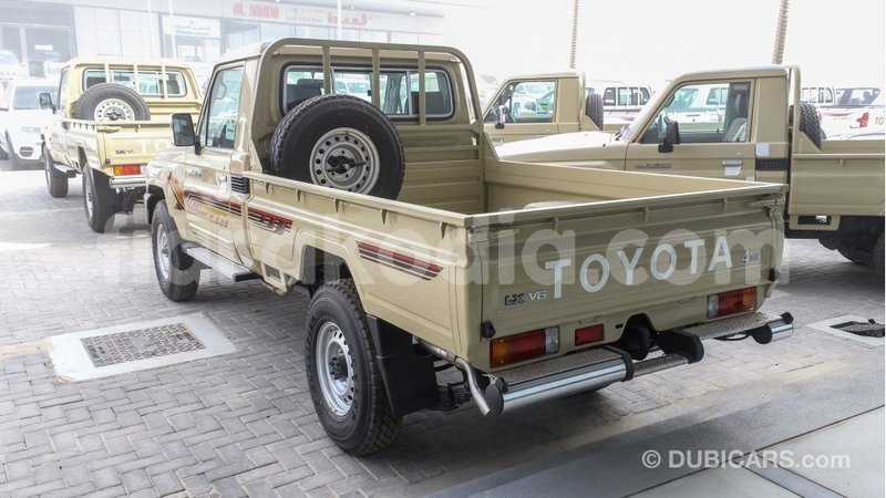 Big with watermark toyota land cruiser diana import dubai 5579