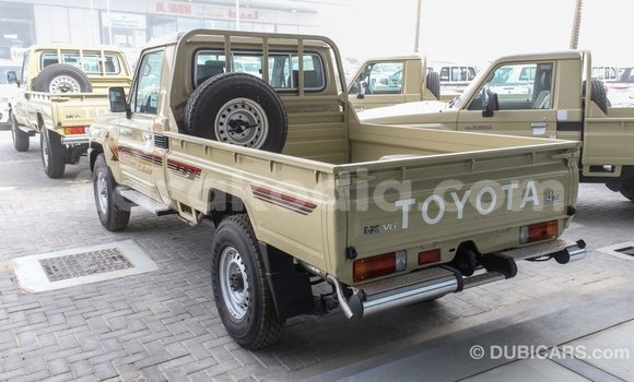 Hividy Toyota Land Cruiser beige Car in Import - Dubai in Diana Hividy Toyota Land Cruiser beige Car in Import - Dubai in Diana