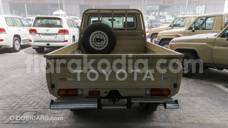 Big with watermark toyota land cruiser diana import dubai 5579