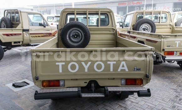 Hividy Toyota Land Cruiser beige Car in Import - Dubai in Diana Hividy Toyota Land Cruiser beige Car in Import - Dubai in Diana