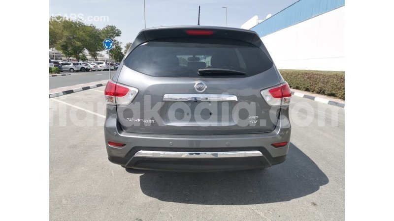 Big with watermark nissan pathfinder diana import dubai 5582