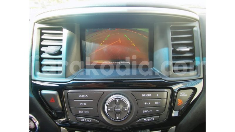 Big with watermark nissan pathfinder diana import dubai 5582