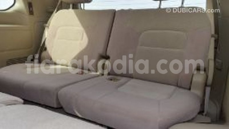 Big with watermark toyota land cruiser diana import dubai 5584