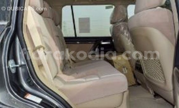 Hividy Toyota Land Cruiser Hafa Car in Import - Dubai in Diana Hividy Toyota Land Cruiser Hafa Car in Import - Dubai in Diana