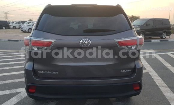 Hividy Toyota Highlander Hafa Car in Import - Dubai in Diana Hividy Toyota Highlander Hafa Car in Import - Dubai in Diana