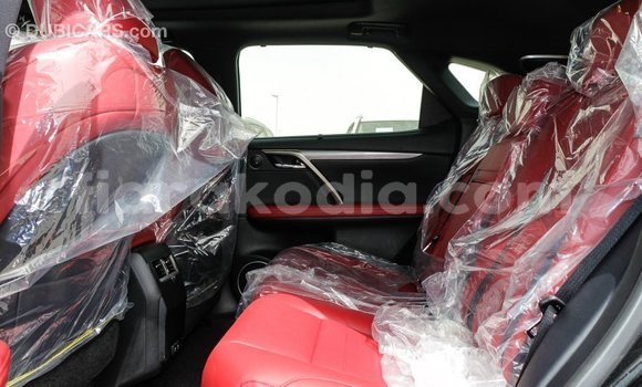 Acheter Import Voiture Lexus RX 300 Blanc à Import - Dubai, Diana Acheter Import Voiture Lexus RX 300 Blanc à Import - Dubai, Diana