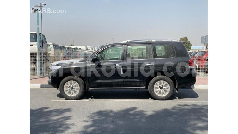 Big with watermark toyota land cruiser diana import dubai 5593