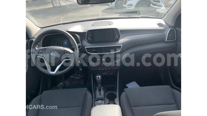 Big with watermark hyundai tucson diana import dubai 5602