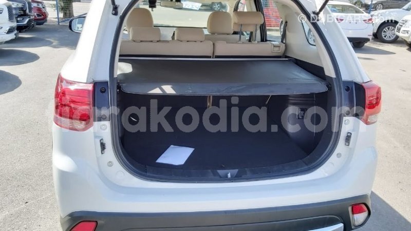 Big with watermark mitsubishi outlander diana import dubai 5604