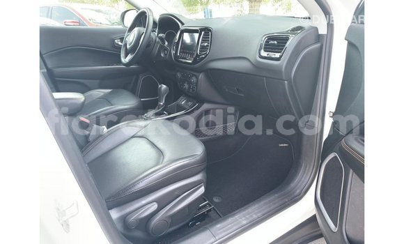 Hividy Jeep Compass fotsy Car in Import - Dubai in Diana Hividy Jeep Compass fotsy Car in Import - Dubai in Diana