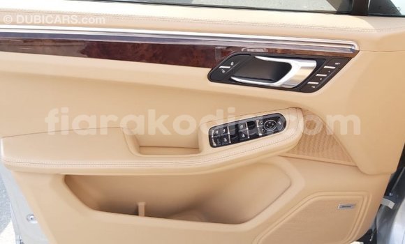 Hividy Porsche Macan Hafa Car in Import - Dubai in Diana Hividy Porsche Macan Hafa Car in Import - Dubai in Diana