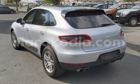 Hividy Porsche Macan Hafa Car in Import - Dubai in Diana Hividy Porsche Macan Hafa Car in Import - Dubai in Diana