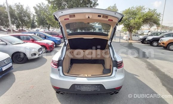 Hividy Porsche Macan Hafa Car in Import - Dubai in Diana Hividy Porsche Macan Hafa Car in Import - Dubai in Diana