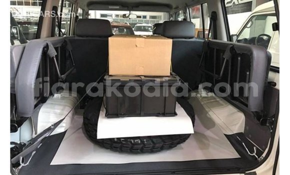 Buy Import Toyota Land Cruiser White Car in Import - Dubai in Diana Buy Import Toyota Land Cruiser White Car in Import - Dubai in Diana