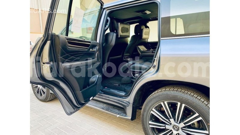 Big with watermark lexus lx diana import dubai 5623