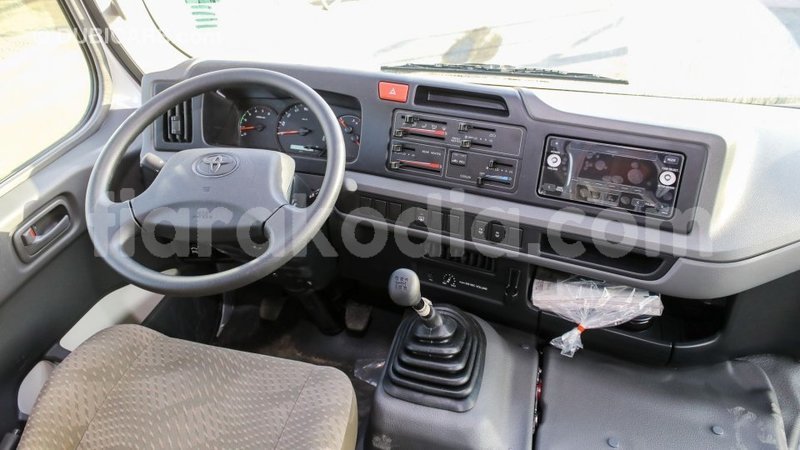 Big with watermark toyota coaster diana import dubai 5625