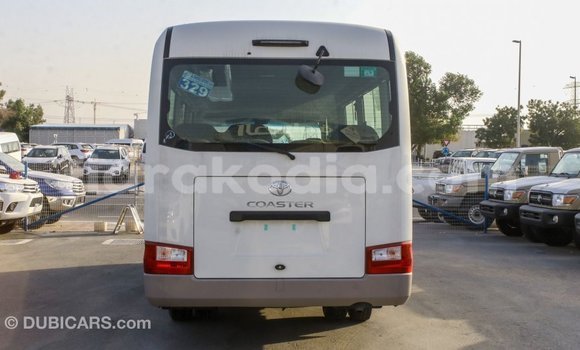 Acheter Import Voiture Toyota Coaster Blanc à Import - Dubai, Diana Acheter Import Voiture Toyota Coaster Blanc à Import - Dubai, Diana