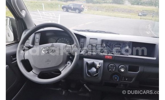 Acheter Import Voiture Toyota Hiace Blanc à Import - Dubai, Diana Acheter Import Voiture Toyota Hiace Blanc à Import - Dubai, Diana