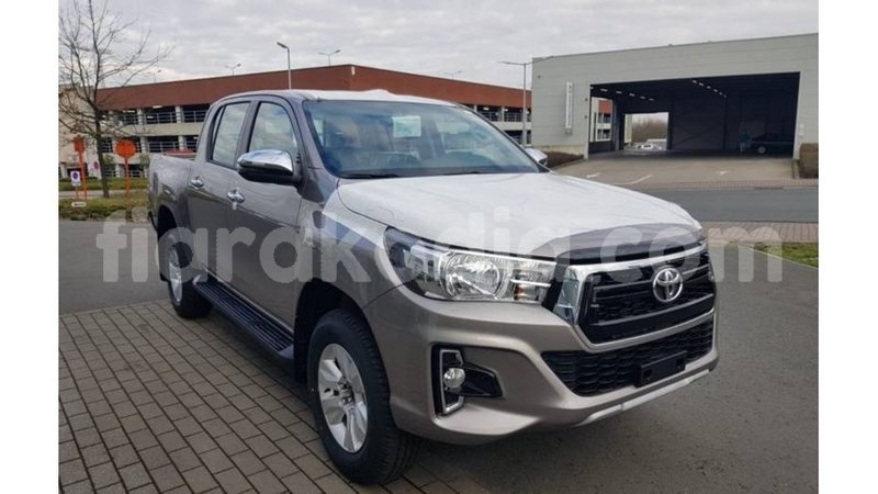 Big with watermark toyota hilux diana import dubai 5650