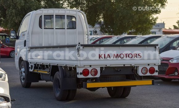 Hividy Kia Carens fotsy Car in Import - Dubai in Diana Hividy Kia Carens fotsy Car in Import - Dubai in Diana