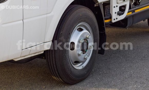 Hividy Kia Carens fotsy Car in Import - Dubai in Diana Hividy Kia Carens fotsy Car in Import - Dubai in Diana