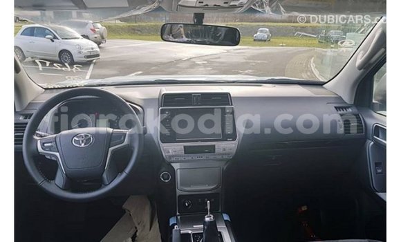 Acheter Import Voiture Toyota Prado Noir à Import - Dubai, Diana Acheter Import Voiture Toyota Prado Noir à Import - Dubai, Diana