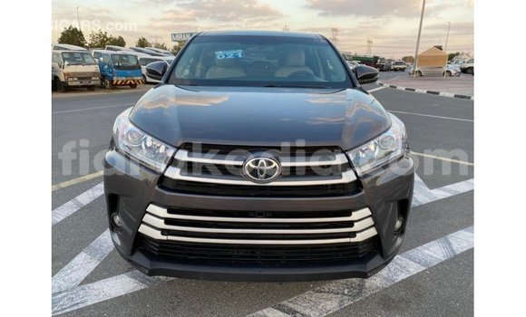 Hividy Toyota Highlander Hafa Car in Import - Dubai in Diana Hividy Toyota Highlander Hafa Car in Import - Dubai in Diana