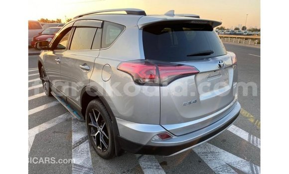 Hividy Toyota HiAce Hafa Truck in Import - Dubai in Diana Hividy Toyota HiAce Hafa Truck in Import - Dubai in Diana