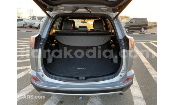 Hividy Toyota HiAce Hafa Truck in Import - Dubai in Diana Hividy Toyota HiAce Hafa Truck in Import - Dubai in Diana