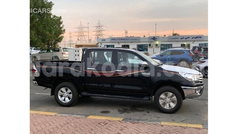 Big with watermark toyota hilux diana import dubai 5668